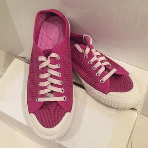 Women’s limited edition Tretorn net sneaker